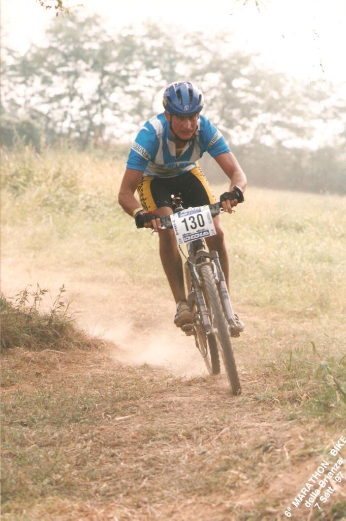 Renato in gara in mountain bike